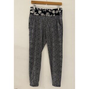Rare Lululemon Departure Plush Petal‎ Black Ghost Floral Slouchy pants Size 4